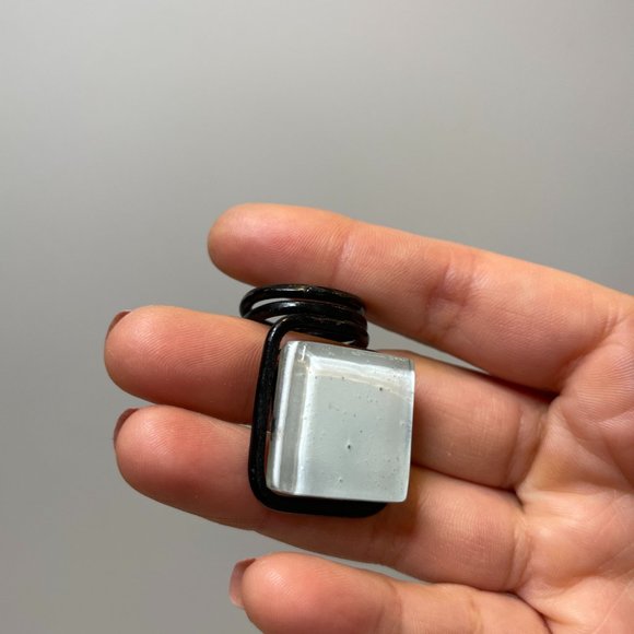 Handmade Chilean Oversized Statement Ring Black and White - Picture 2 of 7